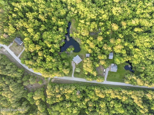 614 Cape Fear Drive, Burgaw, NC 28425