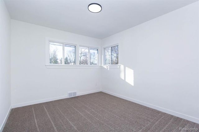 18890 Grayfield Street, Detroit, MI 48219