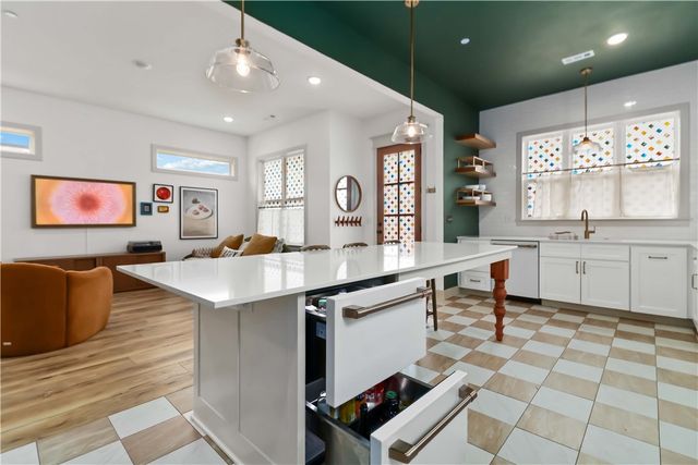 4017 Sommerset Street, Rogers, AR 72758