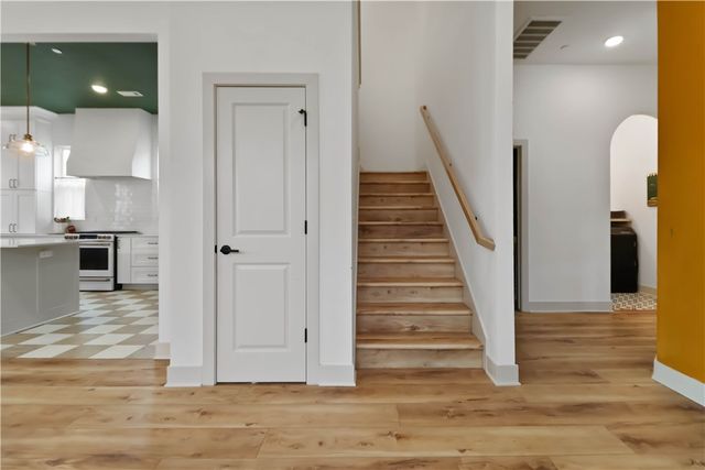 4017 Sommerset Street, Rogers, AR 72758