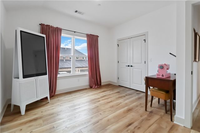 4017 Sommerset Street, Rogers, AR 72758