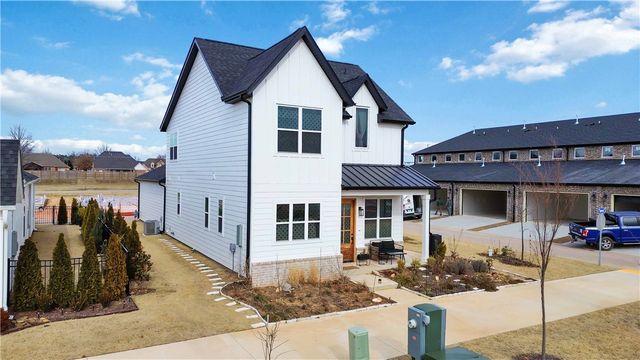 4017 Sommerset Street, Rogers, AR 72758