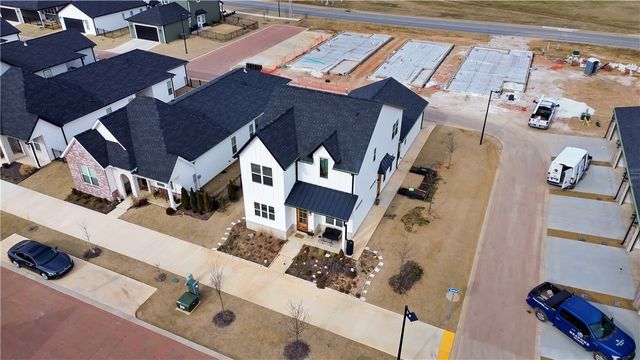 4017 Sommerset Street, Rogers, AR 72758