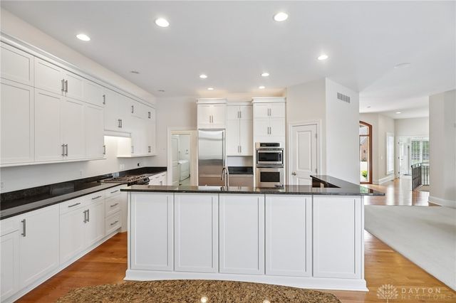 269 Rue Marseille, Kettering, OH 45429