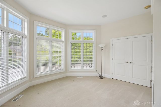 269 Rue Marseille, Kettering, OH 45429