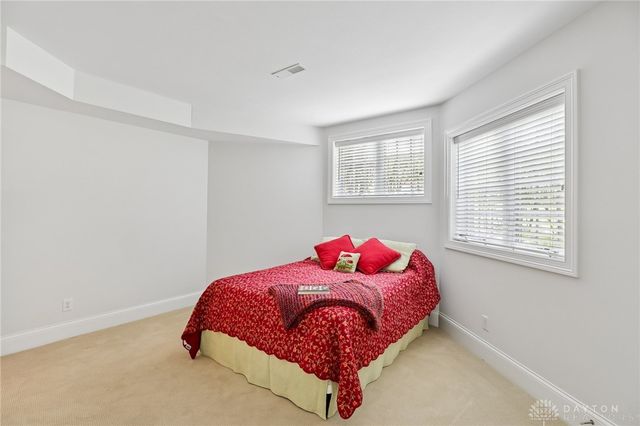 269 Rue Marseille, Kettering, OH 45429