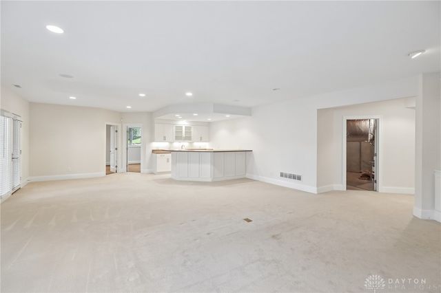 269 Rue Marseille, Kettering, OH 45429