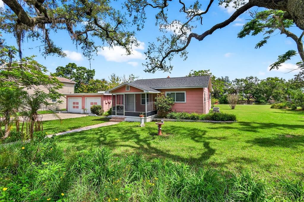 614 RIVERSIDE DRIVE, Tarpon Springs, FL 34689