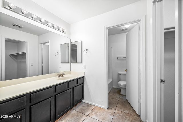 9018 W CAMBRIDGE Avenue, Phoenix, AZ 85037