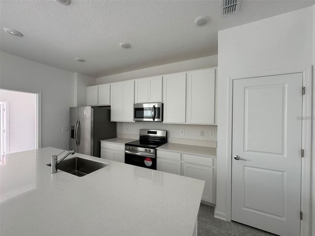 6122 PEACEFUL PARK WAY, Clermont, FL 34714