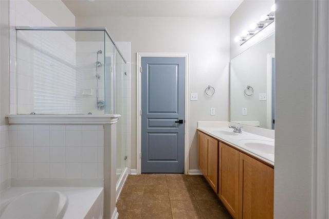 18318 Canary Bluff Lane, Cypress, TX 77433