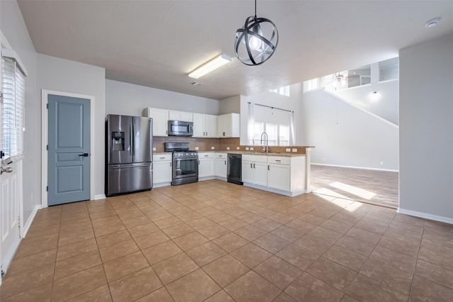 18318 Canary Bluff Lane, Cypress, TX 77433