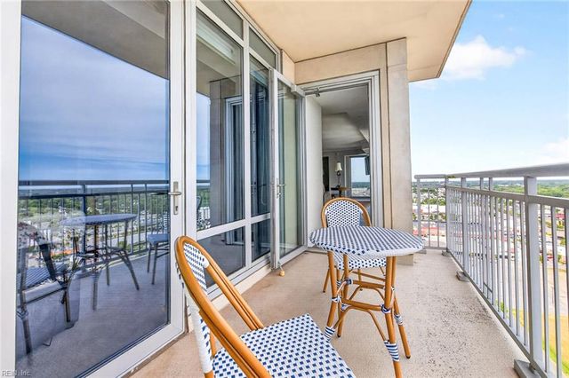 4545 Commerce St Unit 2401, Virginia Beach, VA 23462