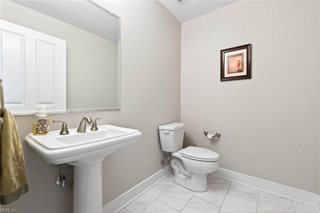 4545 Commerce St Unit 2401, Virginia Beach, VA 23462