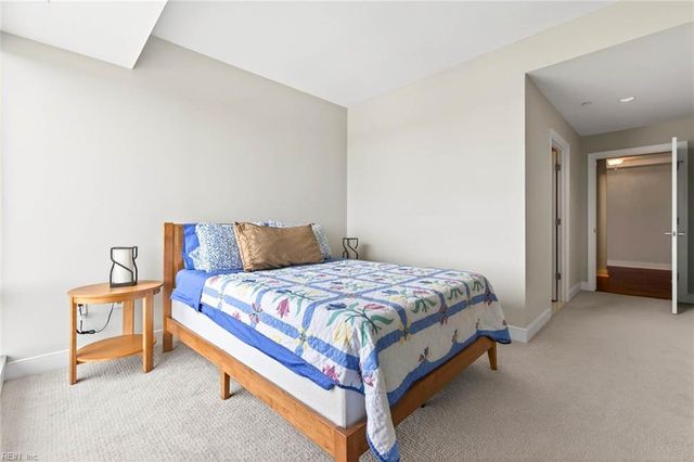 4545 Commerce St Unit 2401, Virginia Beach, VA 23462