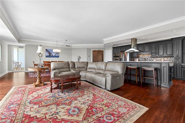 4545 Commerce St Unit 2401, Virginia Beach, VA 23462