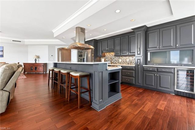 4545 Commerce St Unit 2401, Virginia Beach, VA 23462