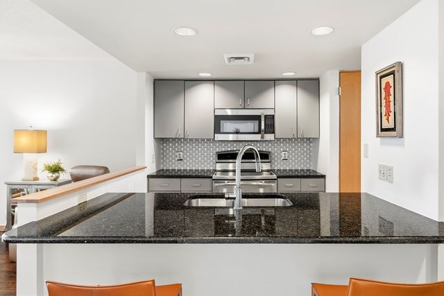 1006 Guadalupe St, Kerrville, TX 78028