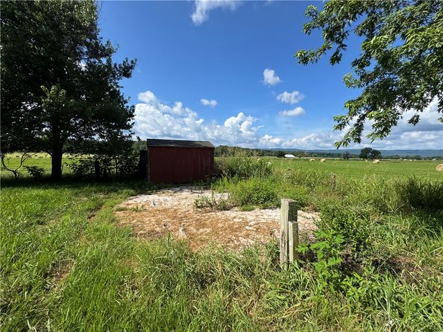 467 Carr Court, Harrison, AR 72601