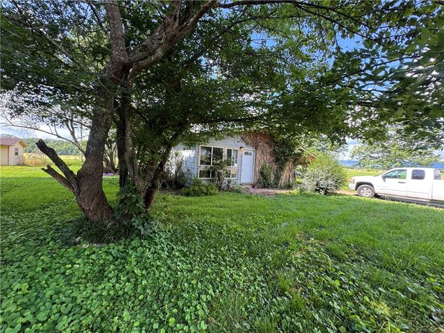 467 Carr Court, Harrison, AR 72601