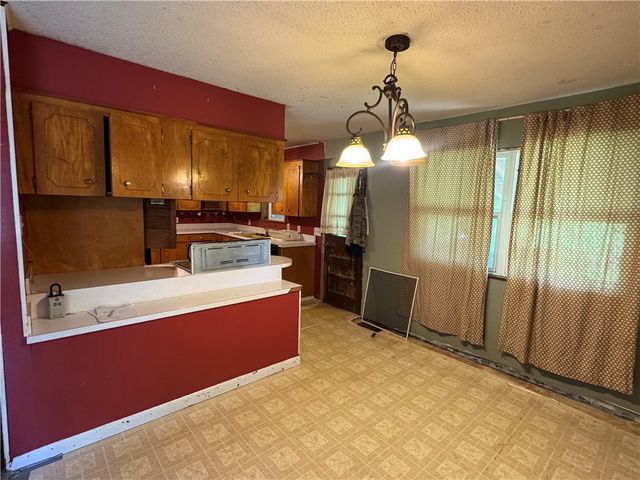 467 Carr Court, Harrison, AR 72601