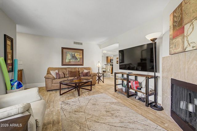 8787 E MOUNTAIN VIEW Road 1039, Scottsdale, AZ 85258