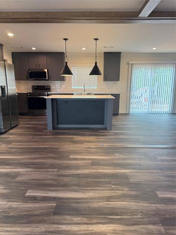 2545 N Mount Mariah Road, Montgomery, TX 77356