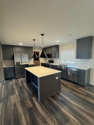 2545 N Mount Mariah Road, Montgomery, TX 77356