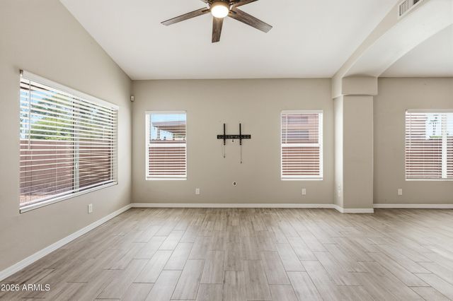 1274 E LAKE Drive, Gilbert, AZ 85234