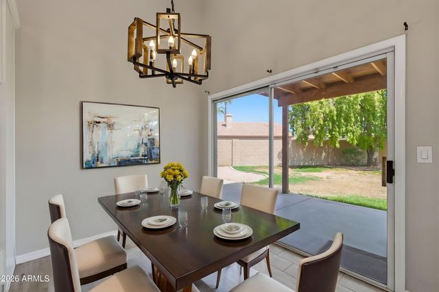 1274 E LAKE Drive, Gilbert, AZ 85234