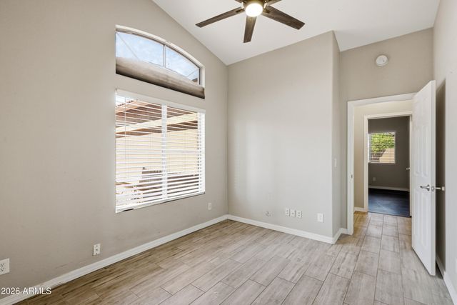 1274 E LAKE Drive, Gilbert, AZ 85234
