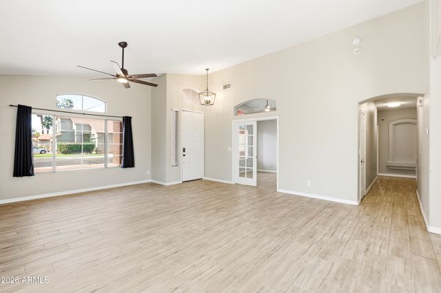 1274 E LAKE Drive, Gilbert, AZ 85234
