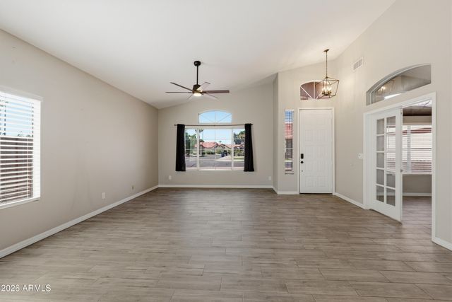 1274 E LAKE Drive, Gilbert, AZ 85234