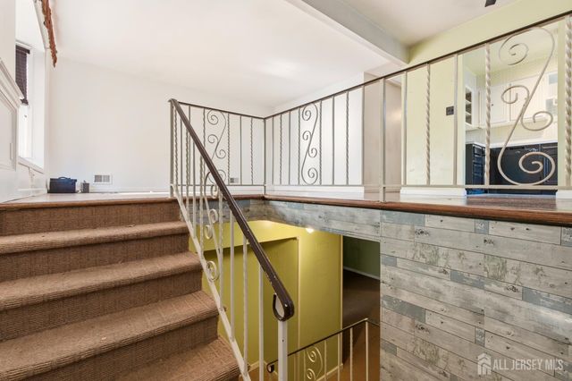 7 Exeter Street, Highland Park, NJ 08904