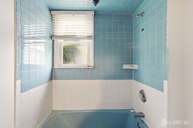 7 Exeter Street, Highland Park, NJ 08904