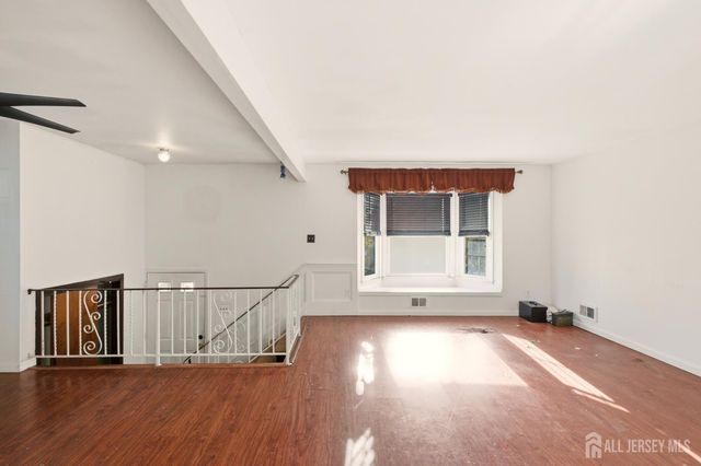 7 Exeter Street, Highland Park, NJ 08904