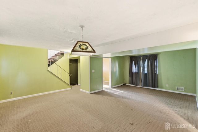 7 Exeter Street, Highland Park, NJ 08904