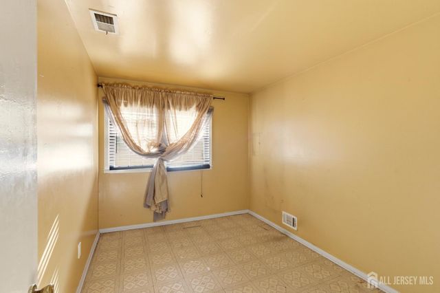 7 Exeter Street, Highland Park, NJ 08904