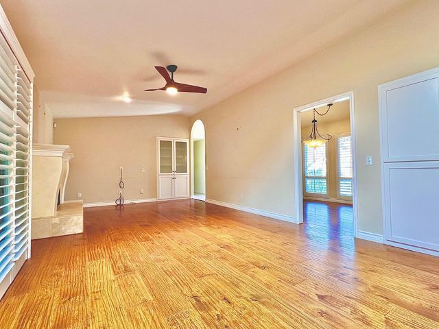 3837 Marigold Ln, Modesto, CA 95356