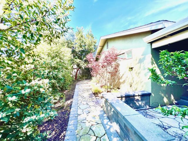 3837 Marigold Ln, Modesto, CA 95356