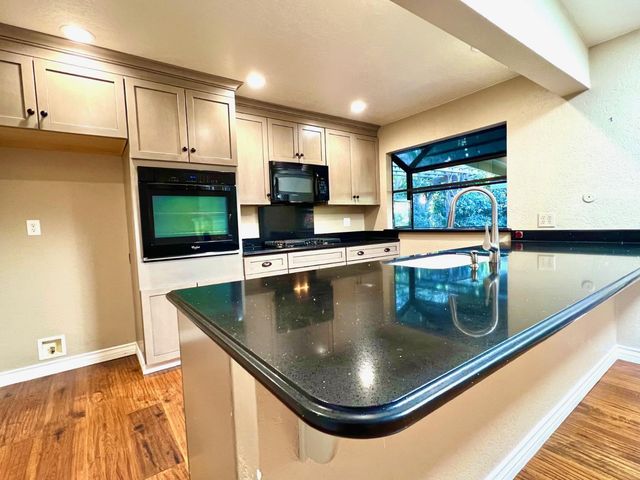 3837 Marigold Ln, Modesto, CA 95356