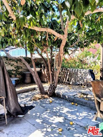 4219 Kenwood Avenue, Los Angeles, CA 90037