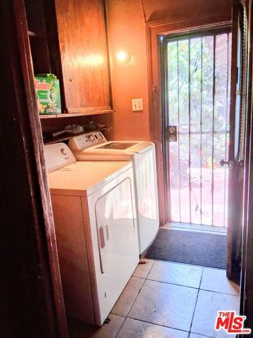 4219 Kenwood Avenue, Los Angeles, CA 90037