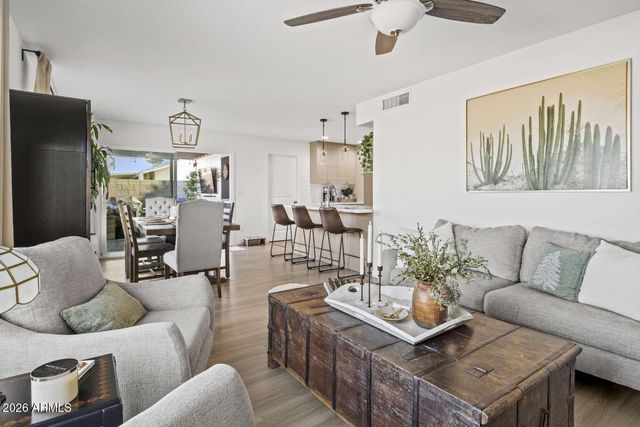 828 W WESTCHESTER Avenue, Tempe, AZ 85283