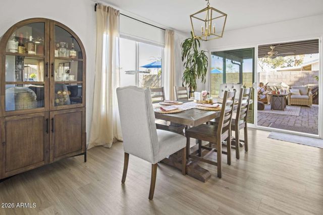 828 W WESTCHESTER Avenue, Tempe, AZ 85283