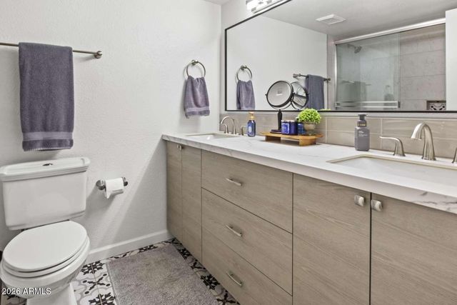 828 W WESTCHESTER Avenue, Tempe, AZ 85283