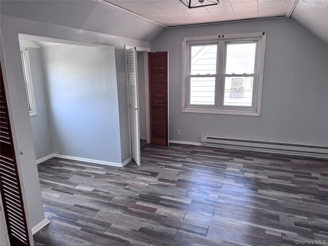 21 Boden Avenue, Valley Stream, NY 11580