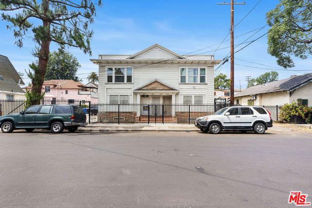 933 E 28th Street, Los Angeles, CA 90011