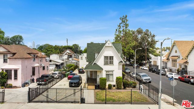 933 E 28th Street, Los Angeles, CA 90011