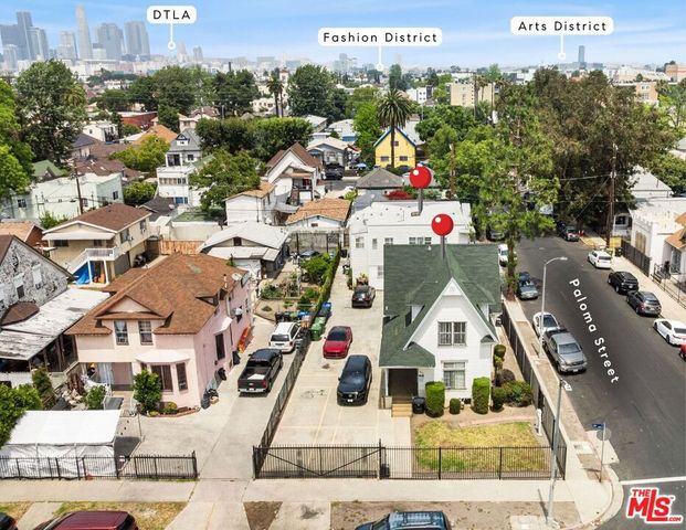 933 E 28th Street, Los Angeles, CA 90011